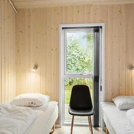 In With Sauna *